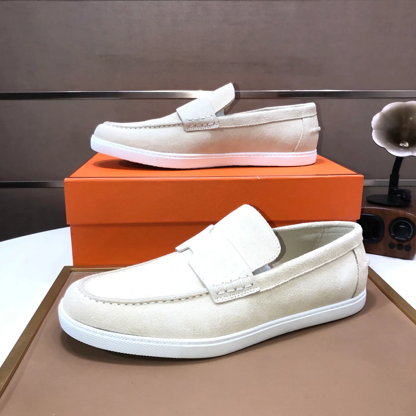 Men's shoes💰560💰[HERMES] (cowhide lining)🍀Italian top luxury🍀He does not pursue novel styles and gorgeous colors, but attracts the favor of successful men with his flawless, elegant and classic style. Formal leather shoes This very comfortable, simple and stable style allows you to easily match any style! The pattern is absolutely 1:1 refined from the original case, and we strive for excellence in materials, imported cowhide + cowhide lining💪💪💪extraordinary texture👍! .Code number: 39-45 (45 customized)